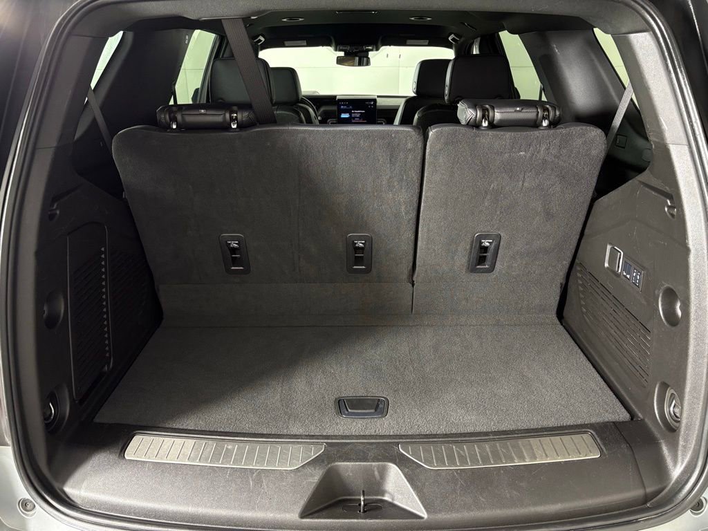 Used 2025 GMC Yukon Denali image 43