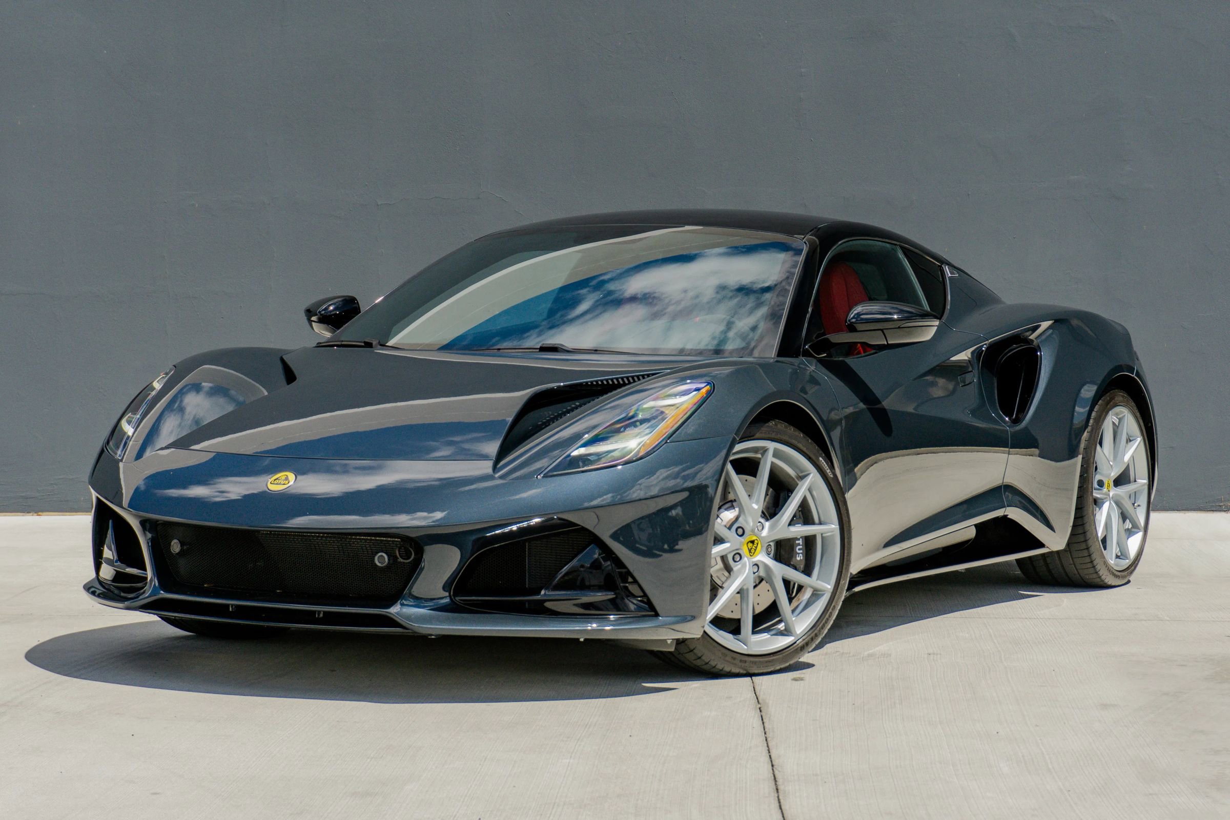 Used 2024 Lotus Emira First Edition image 3