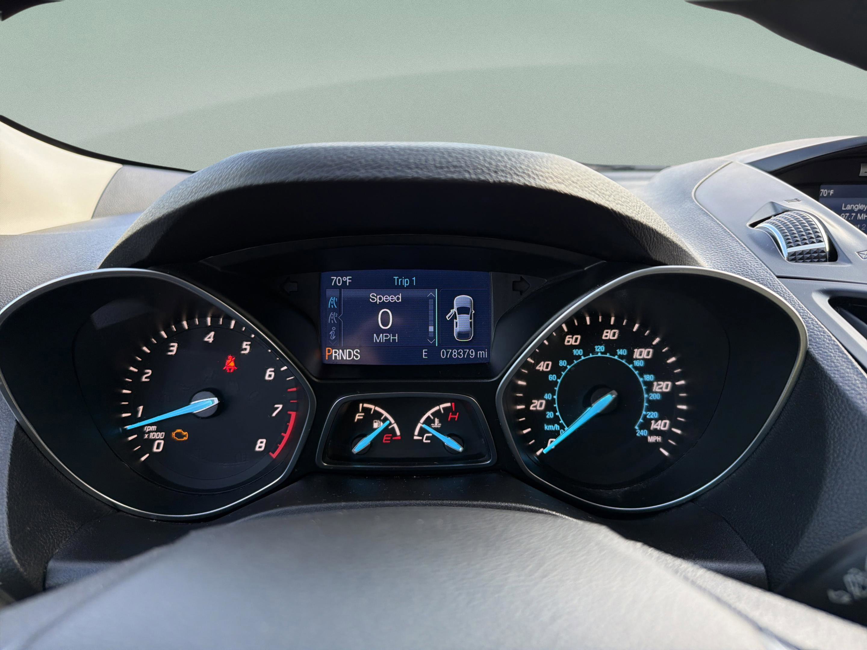 Used 2015 Ford Escape SE image 12