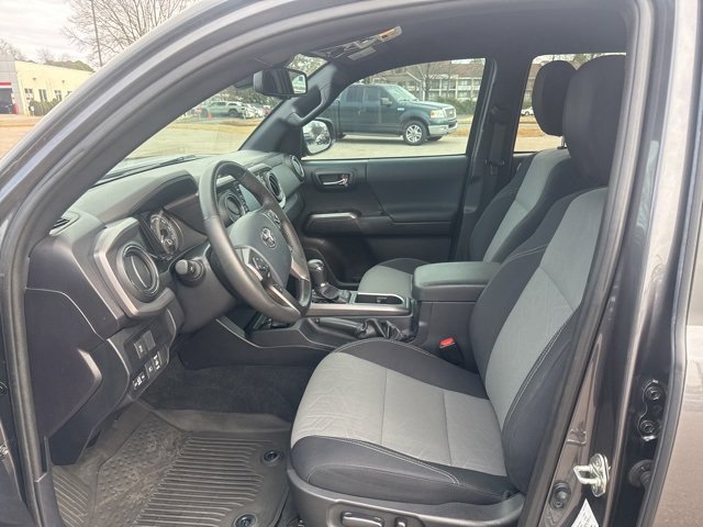 Used 2020 Toyota Tacoma TRD Off-Road image 20