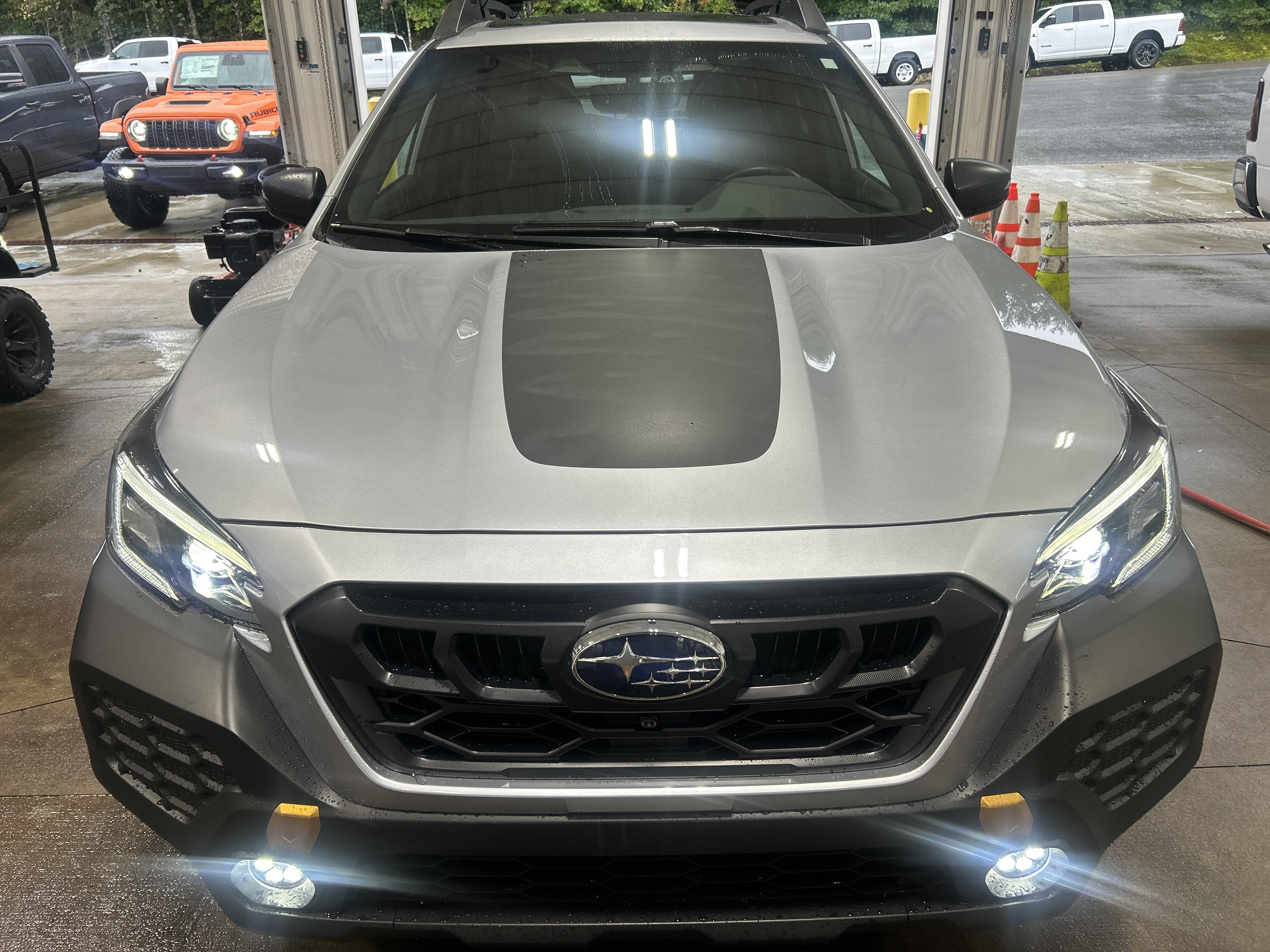 Used 2025 Subaru Outback Wilderness AWD/4WD image 9