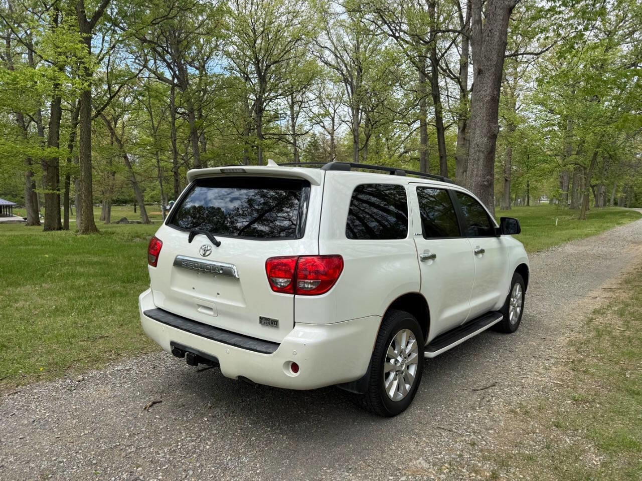 Used 2012 Toyota Sequoia Platinum AWD/4WD image 10