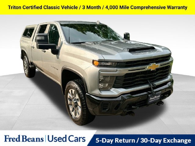 Used 2025 Chevrolet Silverado 2500 Custom w/ Custom Convenience Package AWD/4WD image 1