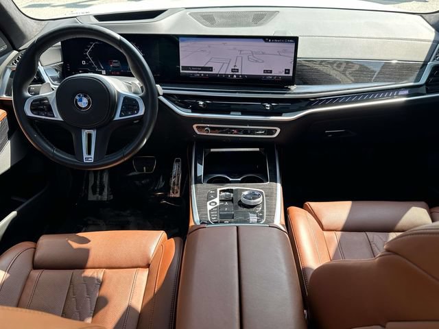 Certified 2025 BMW X7 M60i AWD/4WD image 23