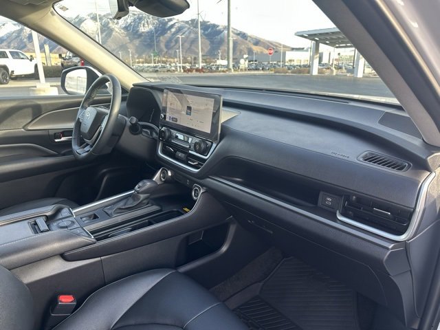 Used 2024 Toyota Grand Highlander XLE image 24