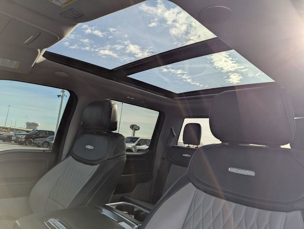 Used 2023 Ford F150 Limited image 5