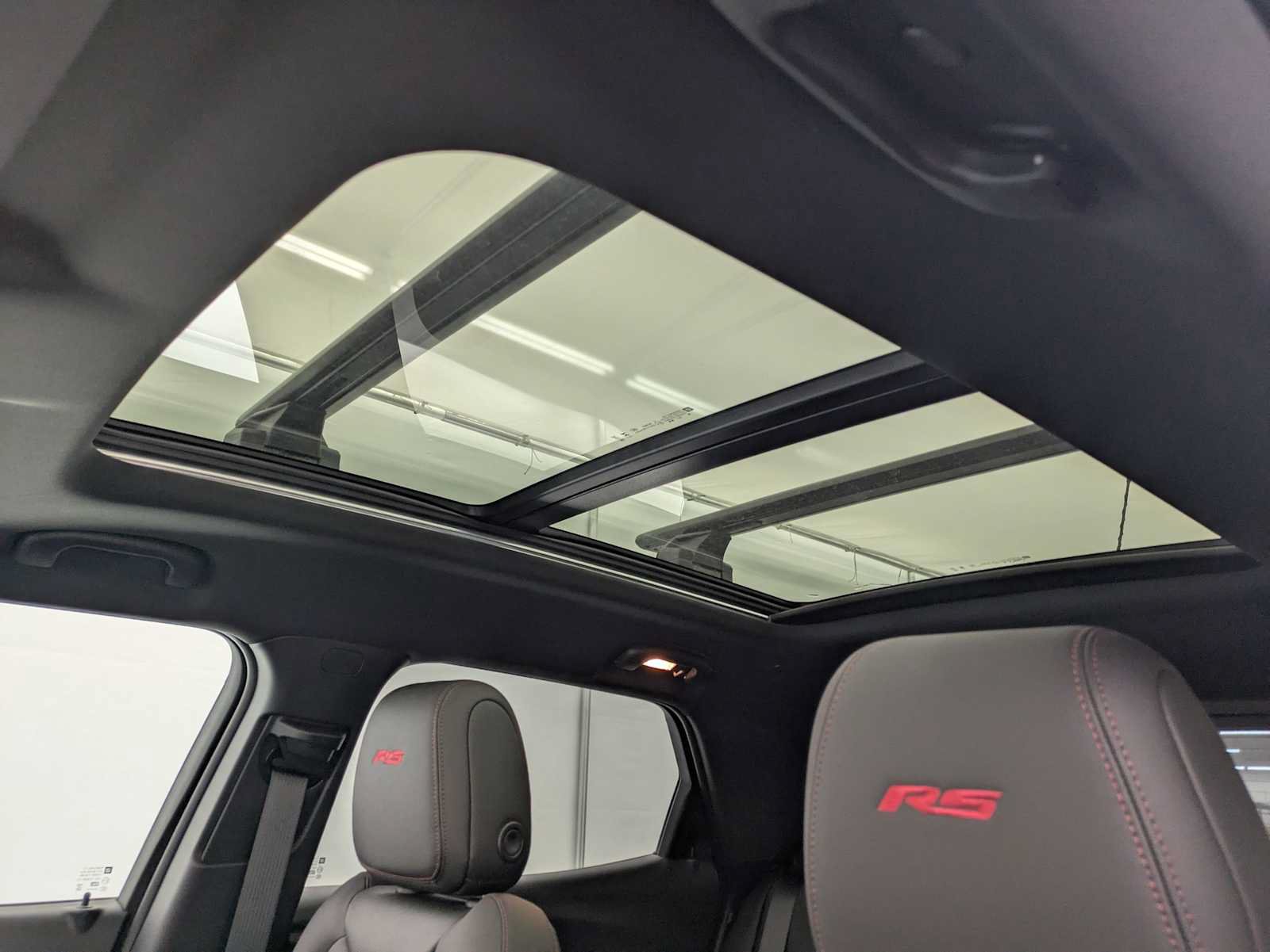 New 2025 Chevrolet TrailBlazer RS w/ Convenience Package AWD/4WD image 19