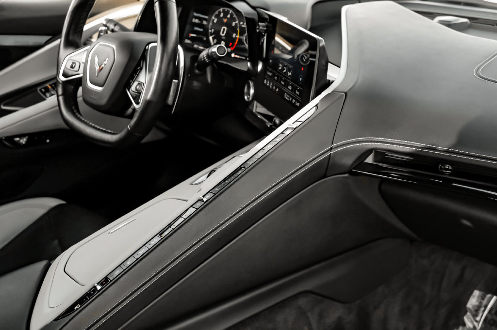 Used 2023 Chevrolet Corvette Stingray Preferred Cpe w/ Z51 Performance Package RWD image 17