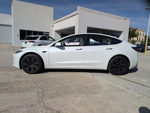 Used 2024 Tesla Model 3 image 8