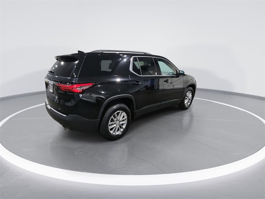 Used 2023 Chevrolet Traverse LT image 8