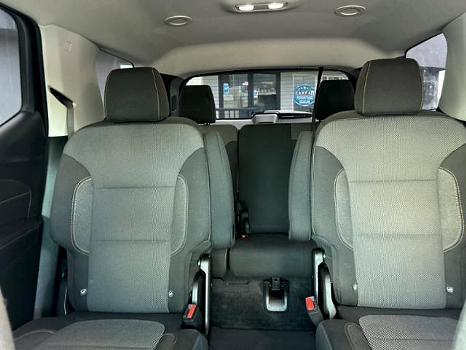 Used 2019 Chevrolet Traverse LT image 11