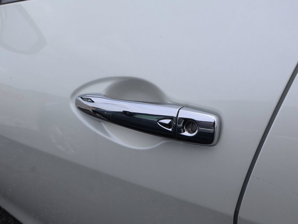 Used 2018 Nissan Maxima 3.5 SV FWD image 24