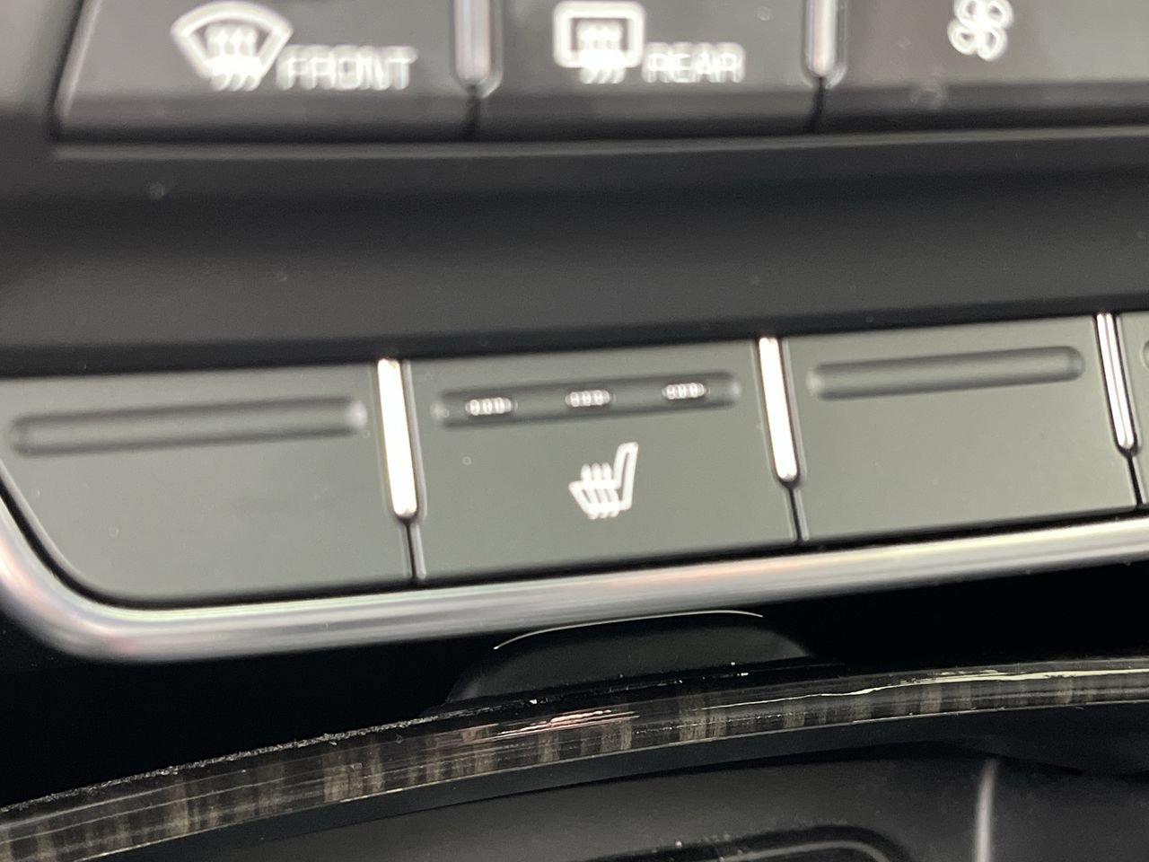 Used 2019 Kia Sorento EX AWD/4WD image 23