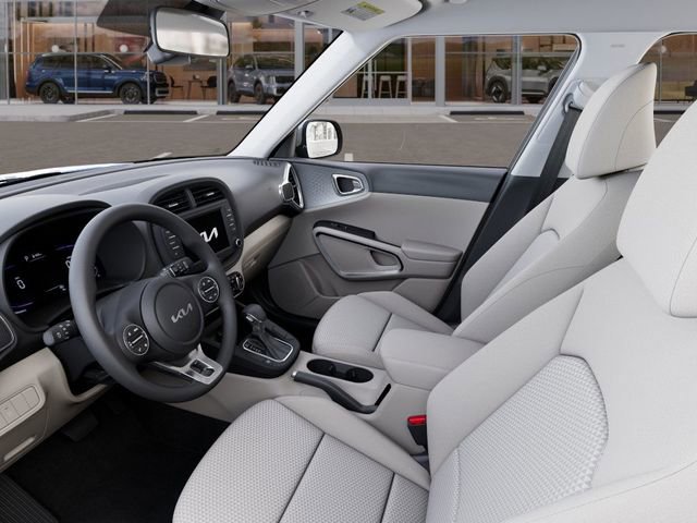 Certified 2025 Kia Soul LX w/ LX Technology Package image 17
