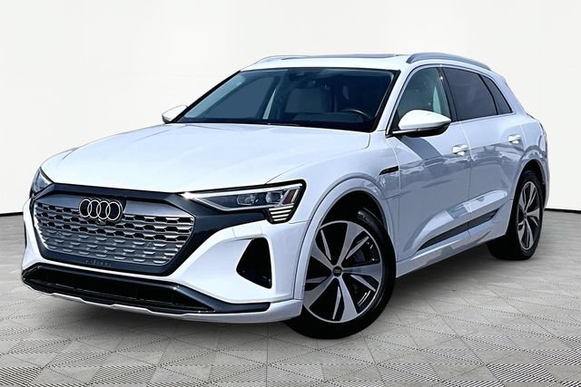 Used 2024 Audi Q8 e-tron Premium AWD/4WD image 1