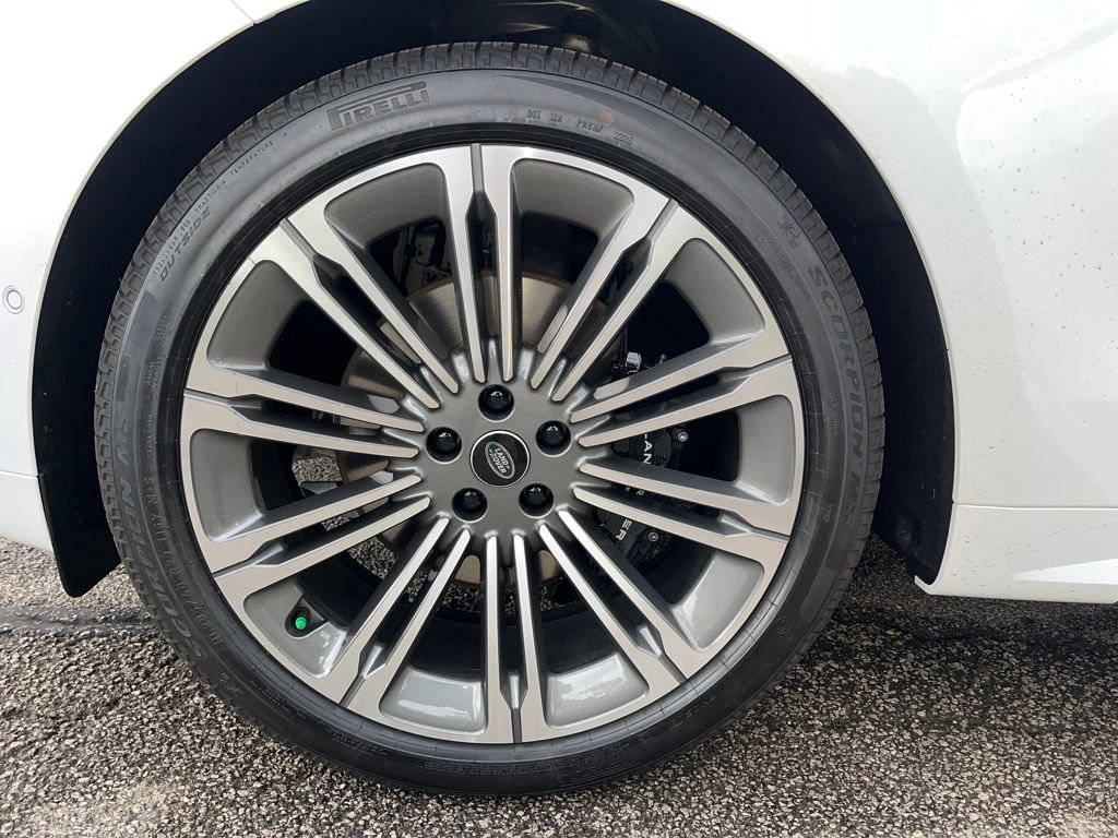 New 2025 Land Rover Range Rover Sport Dynamic SE image 27