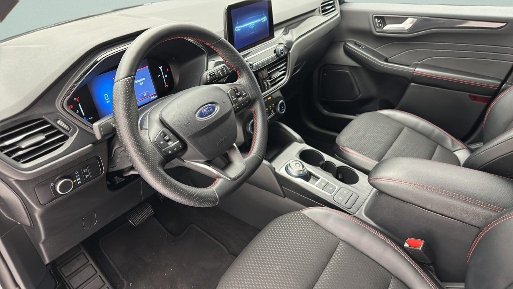 Used 2025 Ford Escape ST-Line AWD/4WD image 11