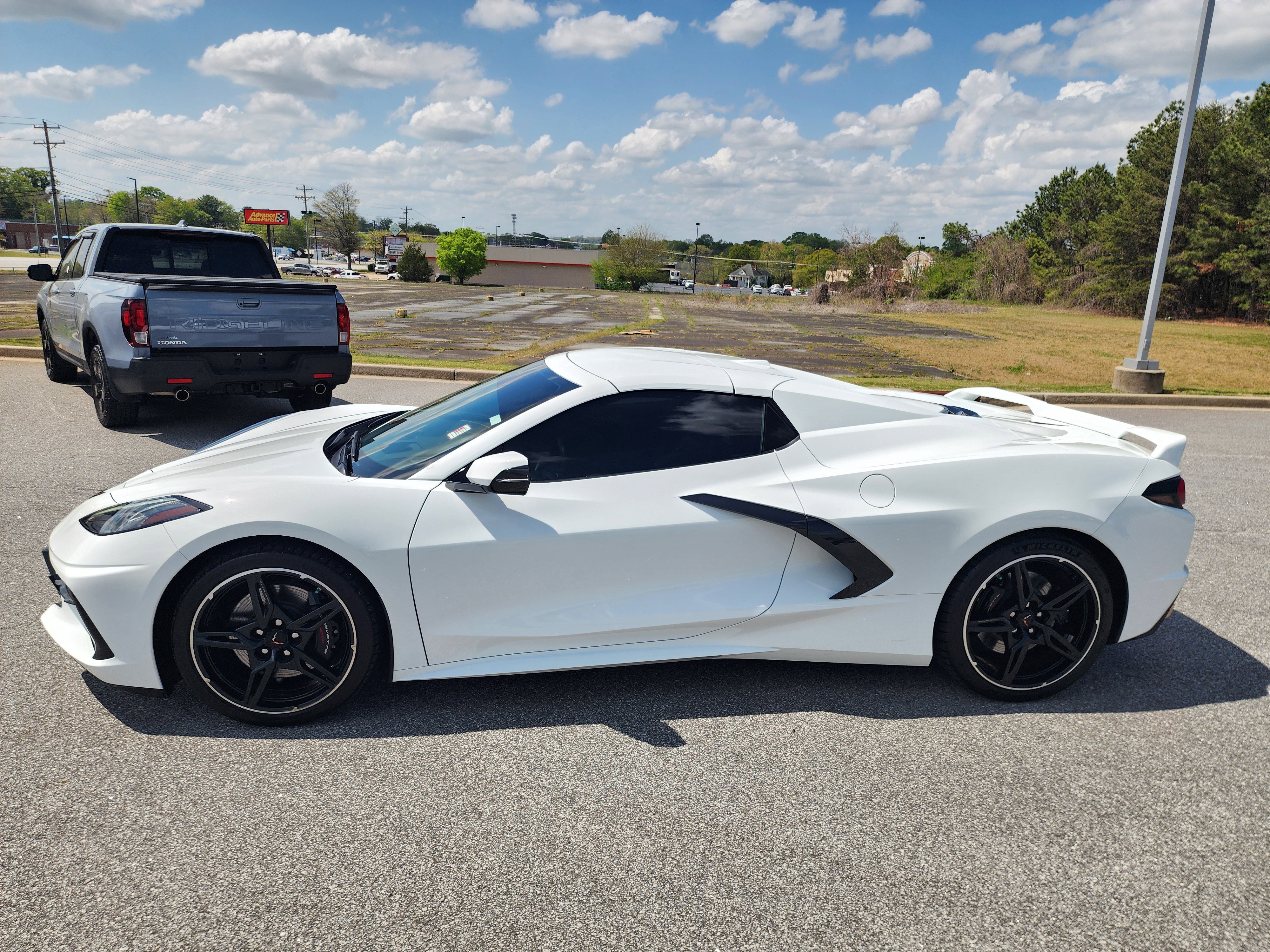 Used 2023 Chevrolet Corvette Stingray Premium Conv w/ Z51 Performance Package RWD image 17
