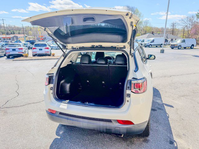 Used 2019 Jeep Compass Altitude image 11