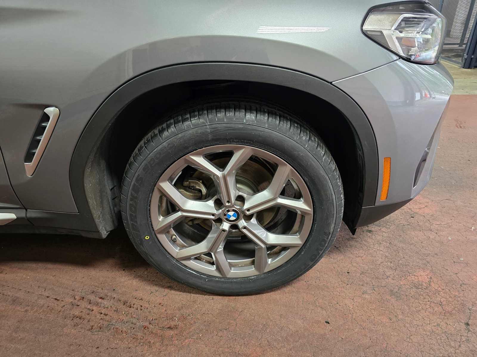 Used 2024 BMW X3 xDrive30i w/ Convenience Package image 9