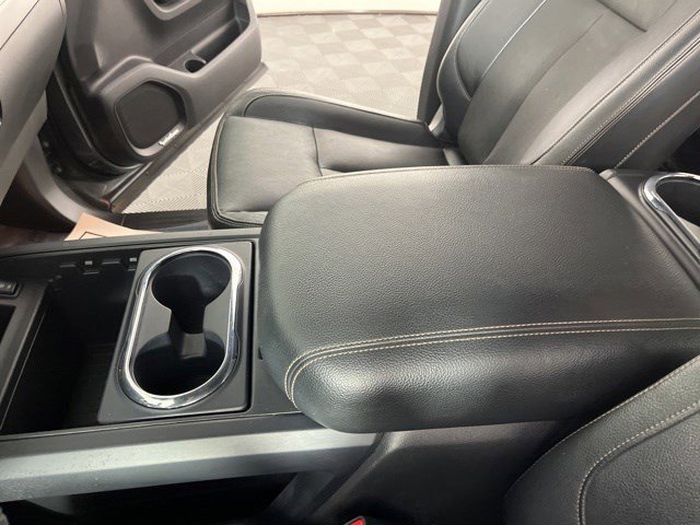 Used 2018 Nissan Titan SL w/ Midnight Edition RWD image 24