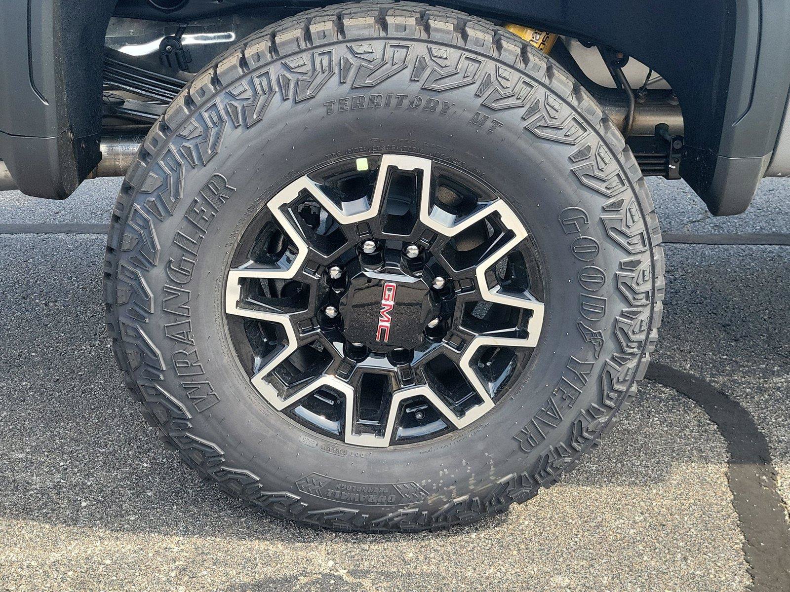 New 2026 GMC Sierra 2500 AT4X AWD/4WD image 5