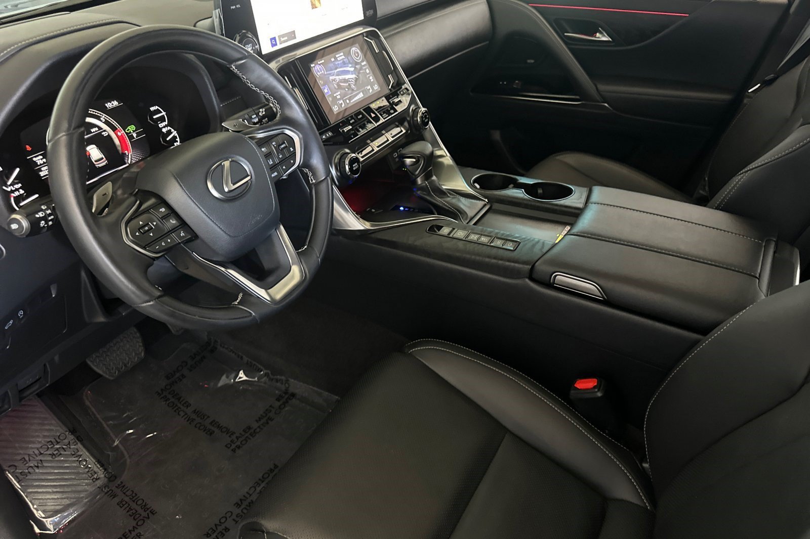 Certified 2024 Lexus LX 600 4WD w/ Appearance Package image 4