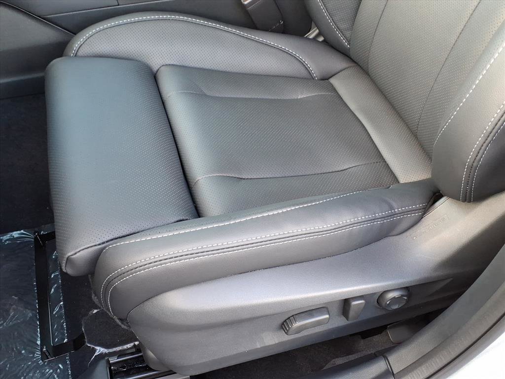 New 2025 Subaru Outback Touring image 7