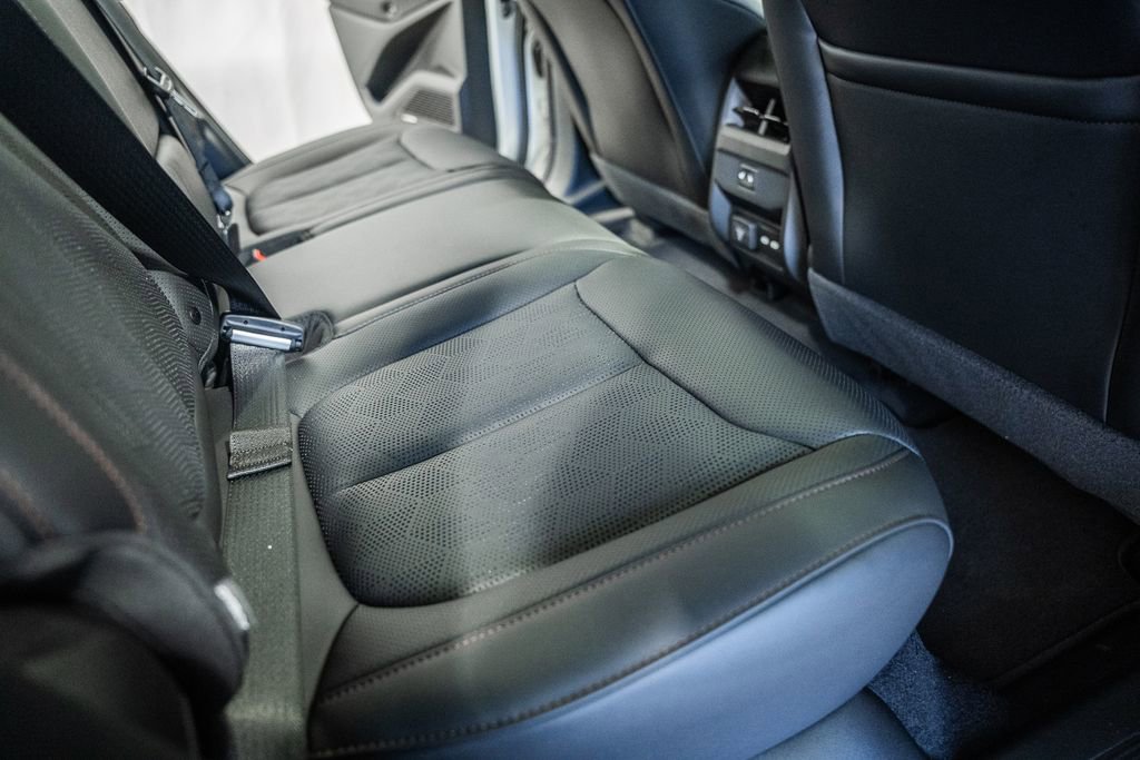 New 2026 Jeep Cherokee Overland image 35