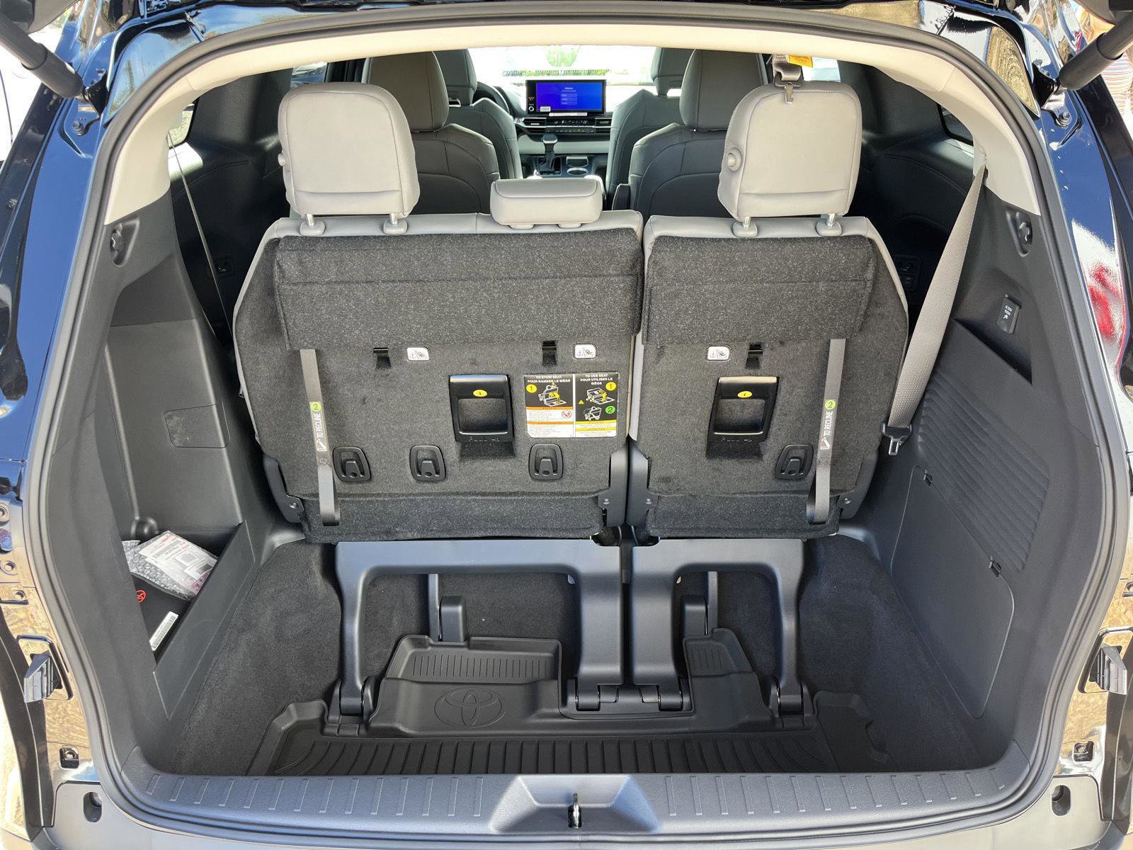New 2025 Toyota Sienna XLE image 5