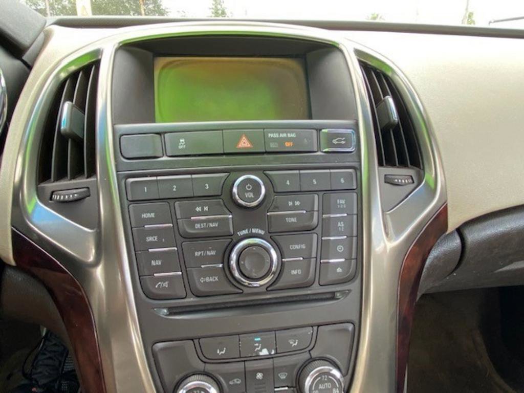 Used 2012 Buick Verano Convenience image 9