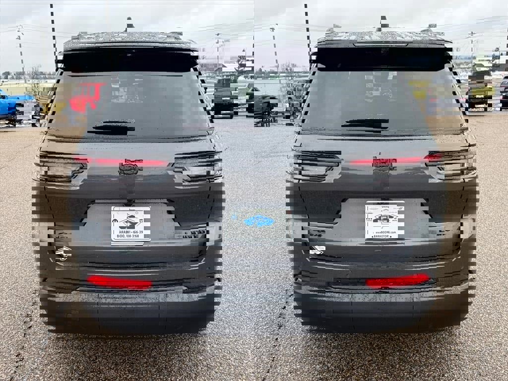 New 2025 Jeep Grand Cherokee L Limited w/ Luxury Tech Group II image 6