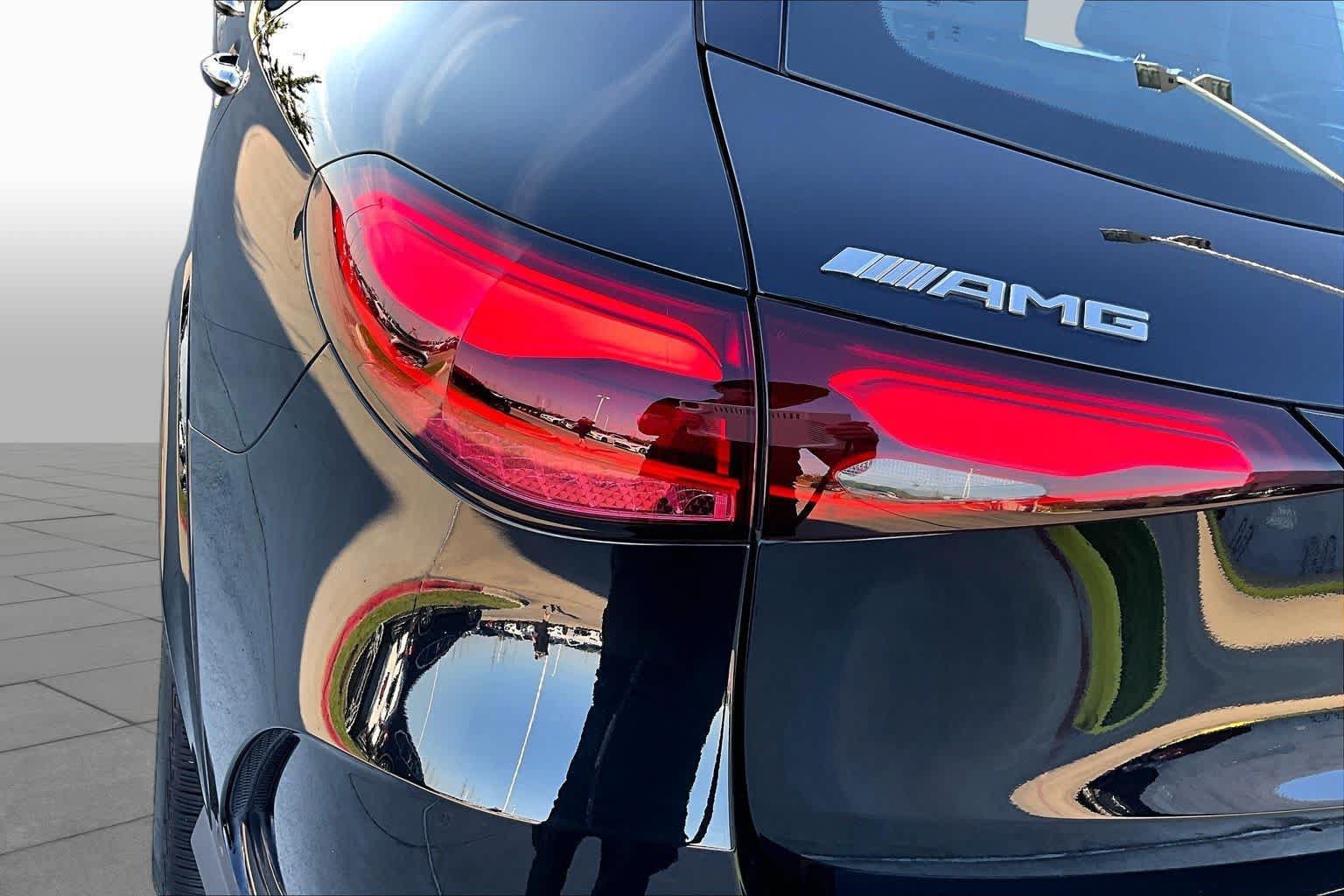 Used 2024 Mercedes-Benz GLC 43 AMG 4MATIC image 25