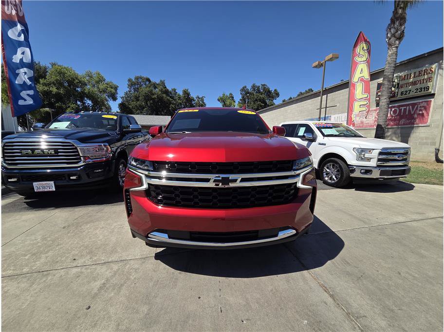 Used 2023 Chevrolet Tahoe LS AWD/4WD image 2