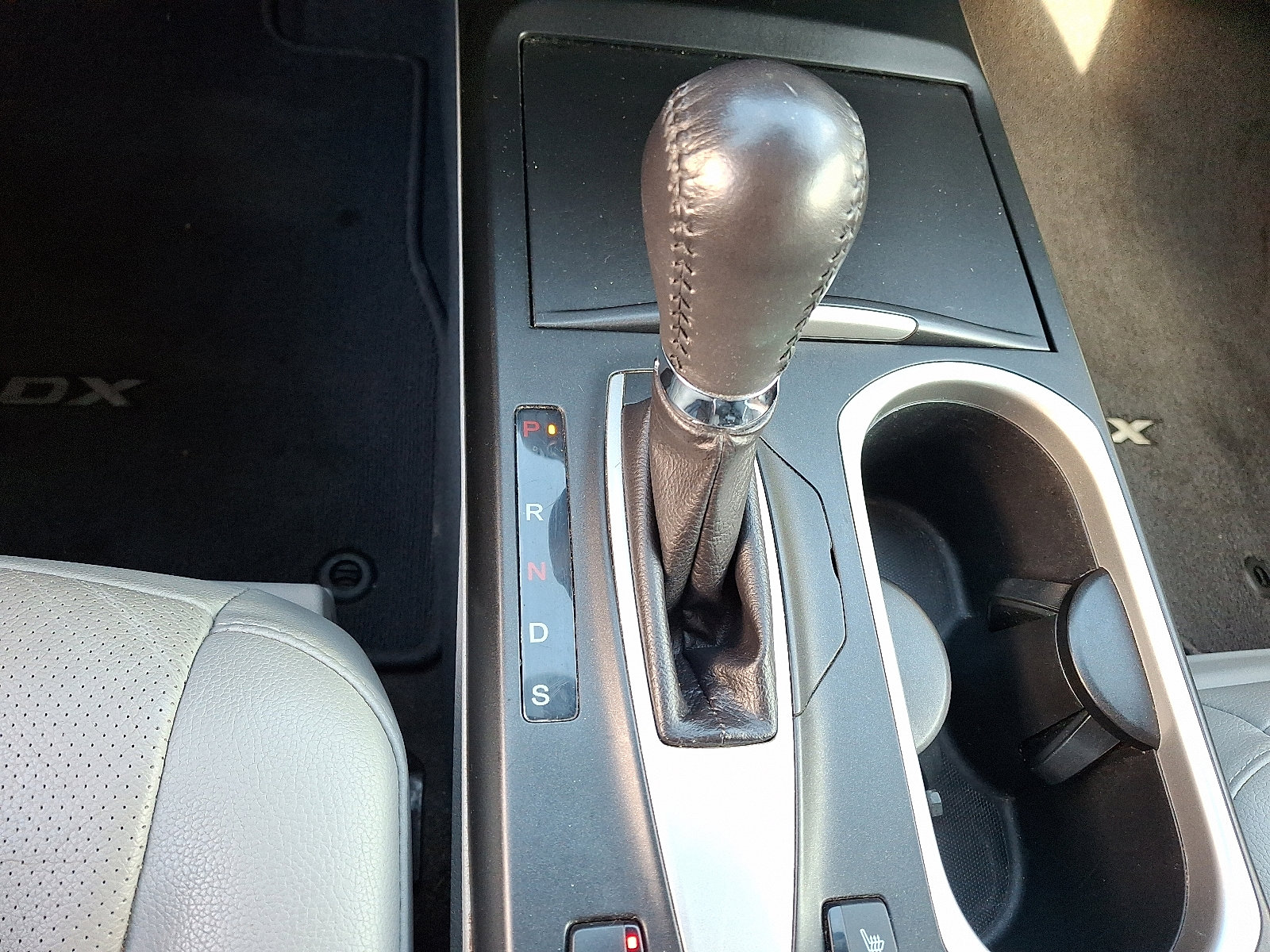 Used 2018 Acura RDX AWD w/ Advance Package image 16