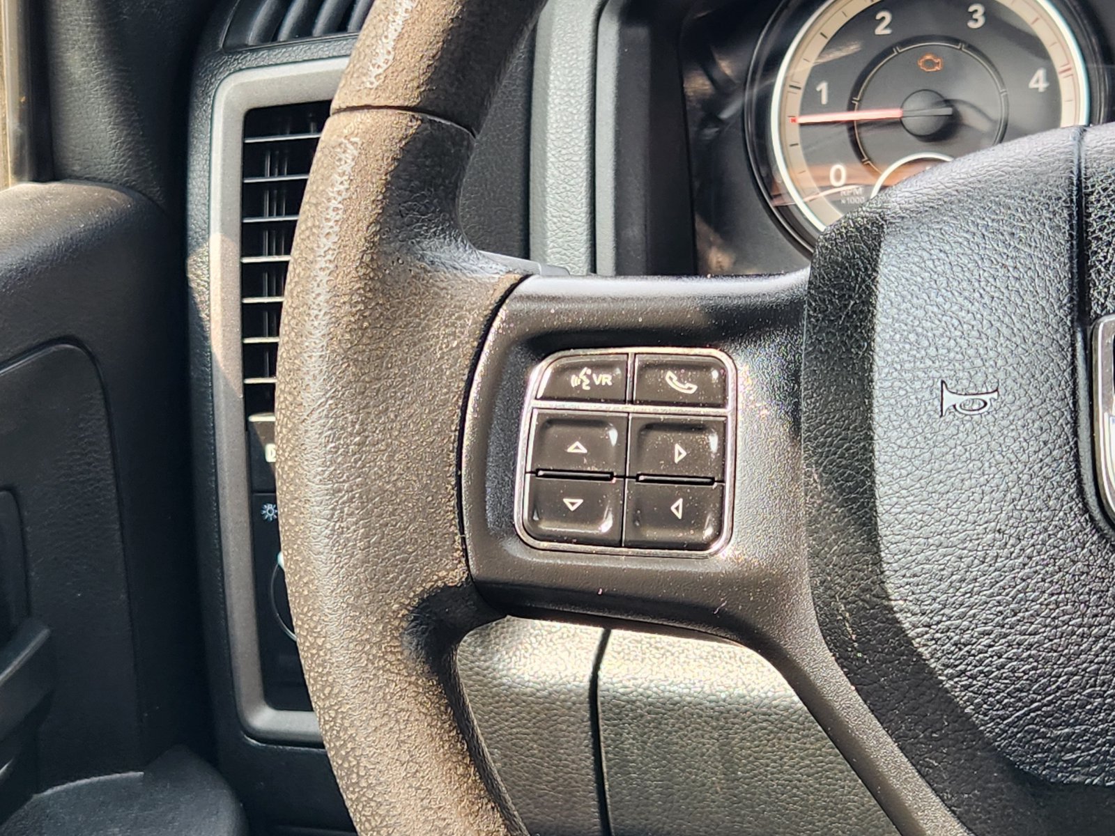 Used 2018 RAM 3500 Tradesman w/ Chrome Appearance Group AWD/4WD image 31