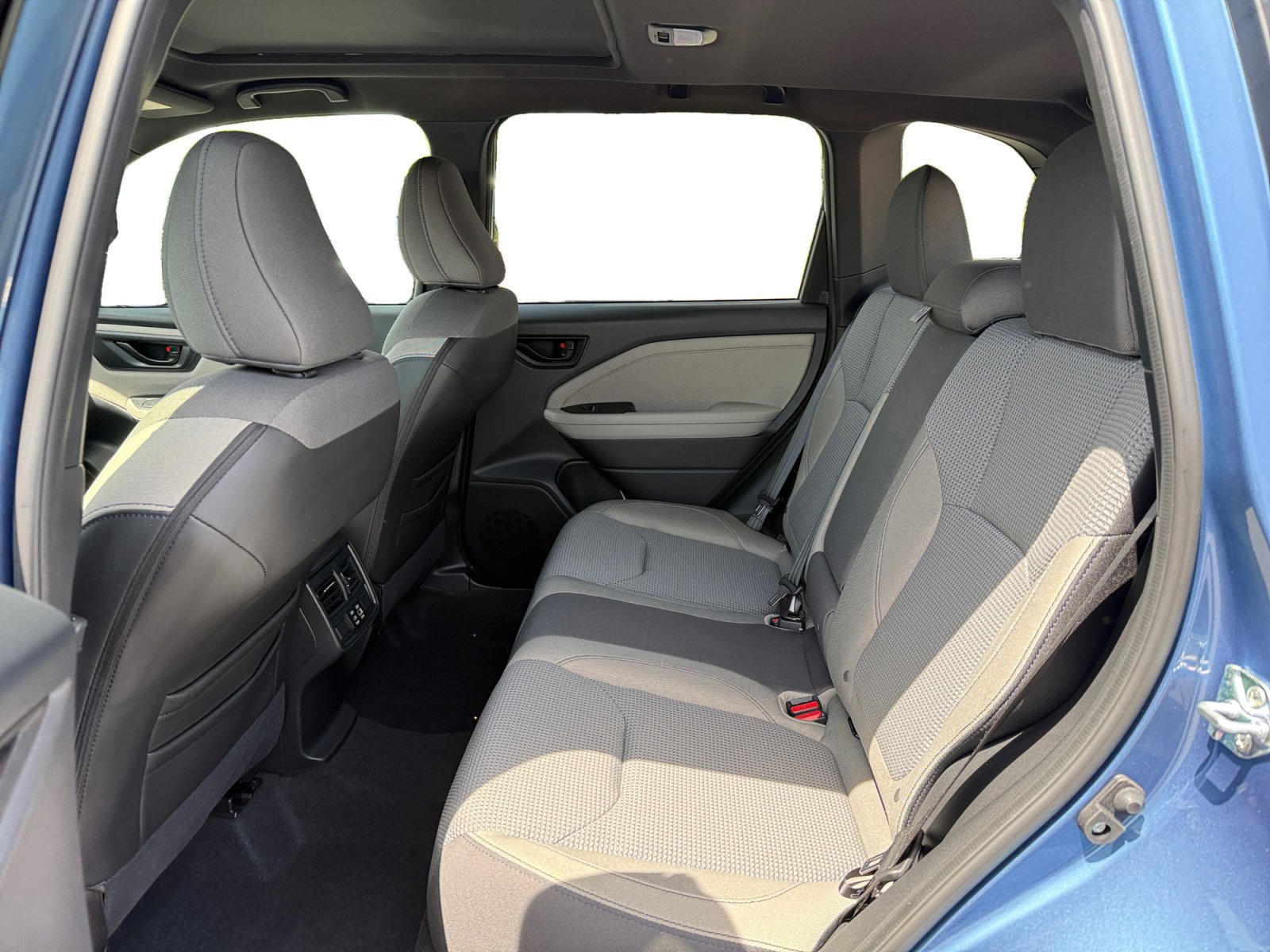 Used 2025 Subaru Forester Premium AWD/4WD image 16