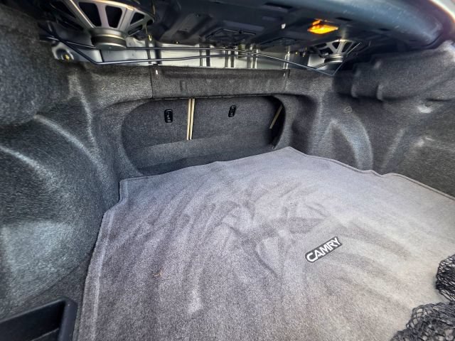 Used 2004 Toyota Camry FWD image 61