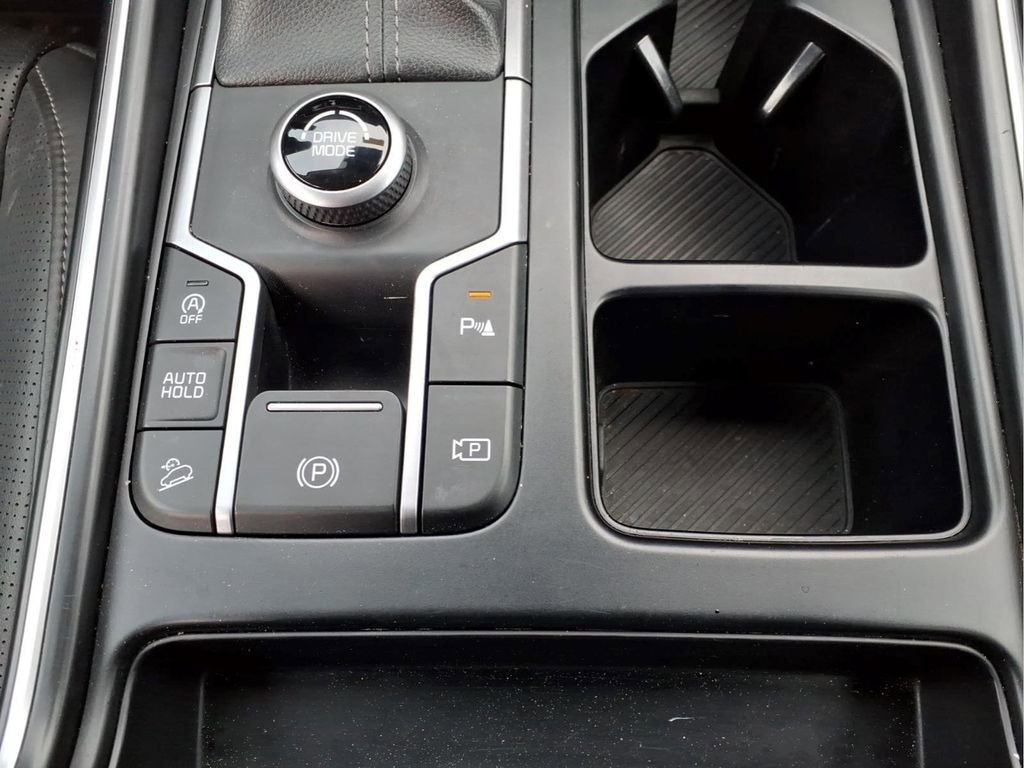 Used 2025 Kia Sorento S w/ Panoramic Sunroof Package FWD image 21