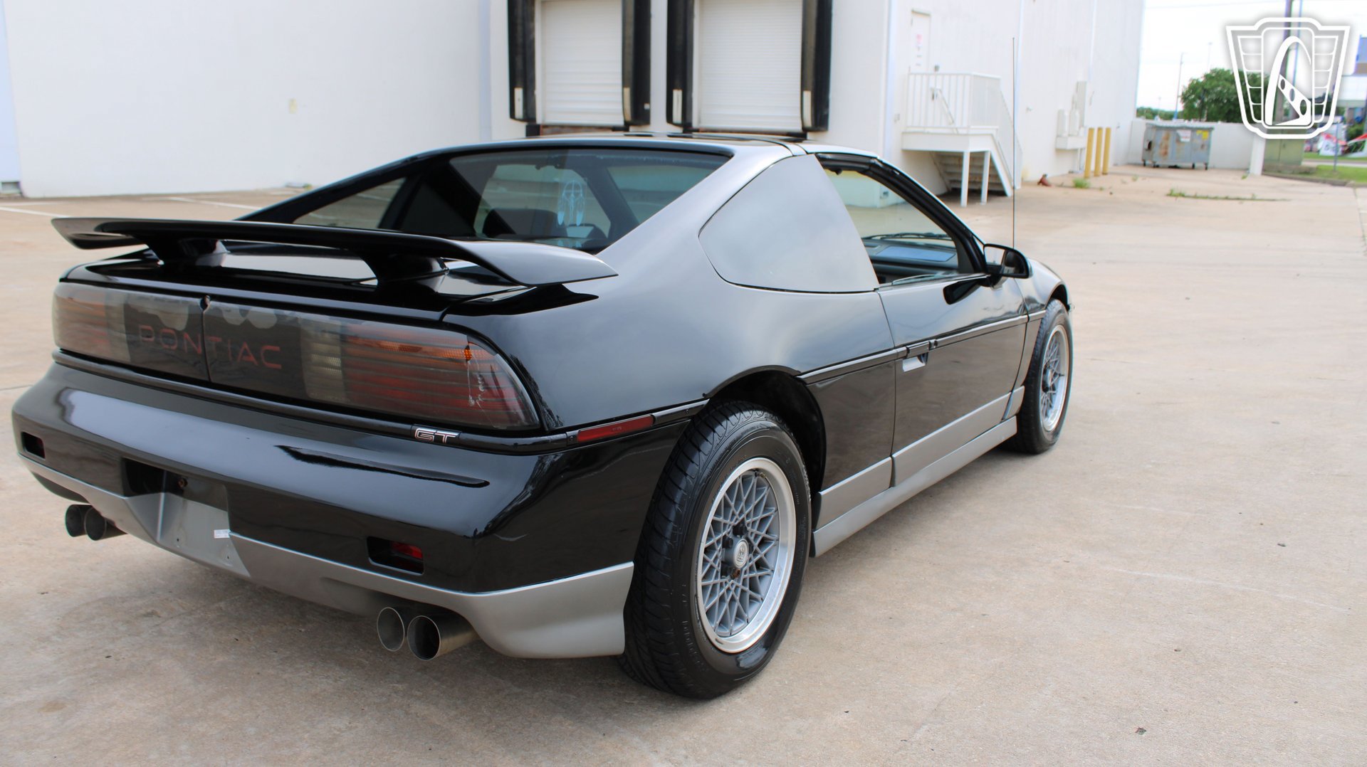Used 1987 Pontiac Fiero GT RWD image 25