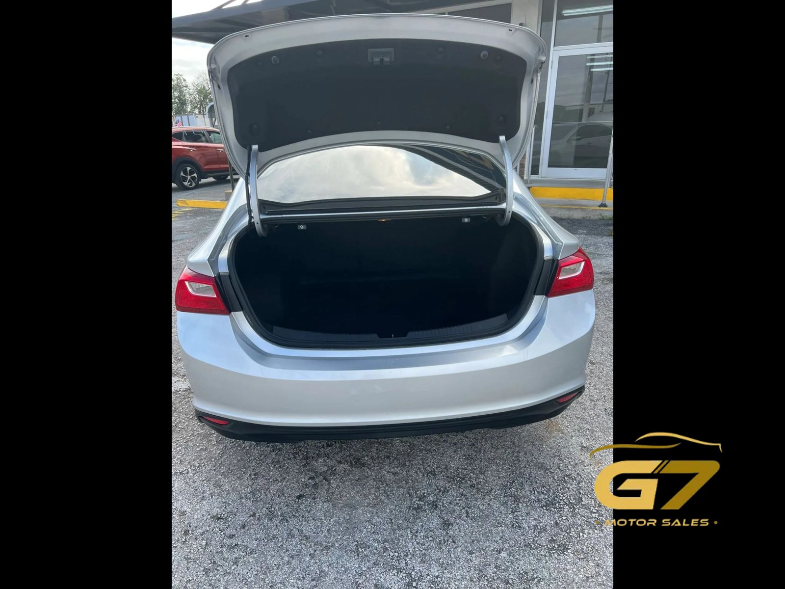 Used 2018 Chevrolet Malibu LT FWD image 10