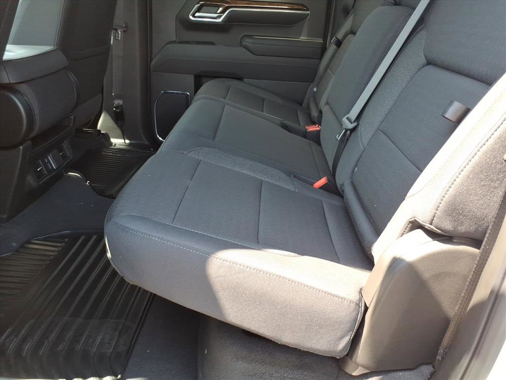 New 2026 GMC Sierra 1500 Elevation image 13