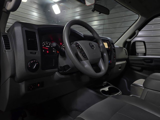 Used 2015 Nissan NV 3500 SV w/ Technology Package image 14