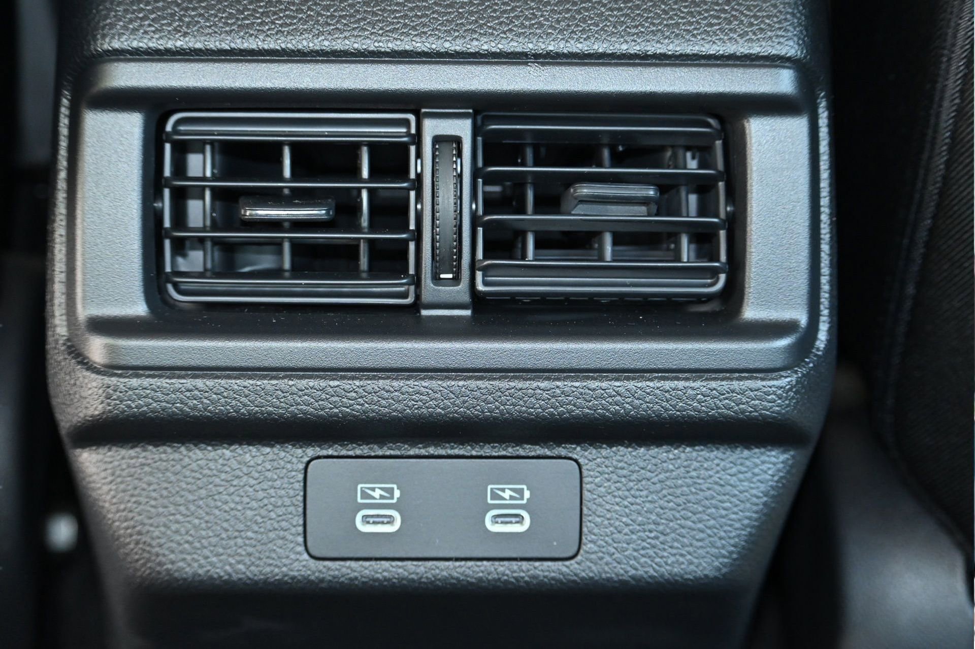 Used 2025 Honda Accord SE image 27