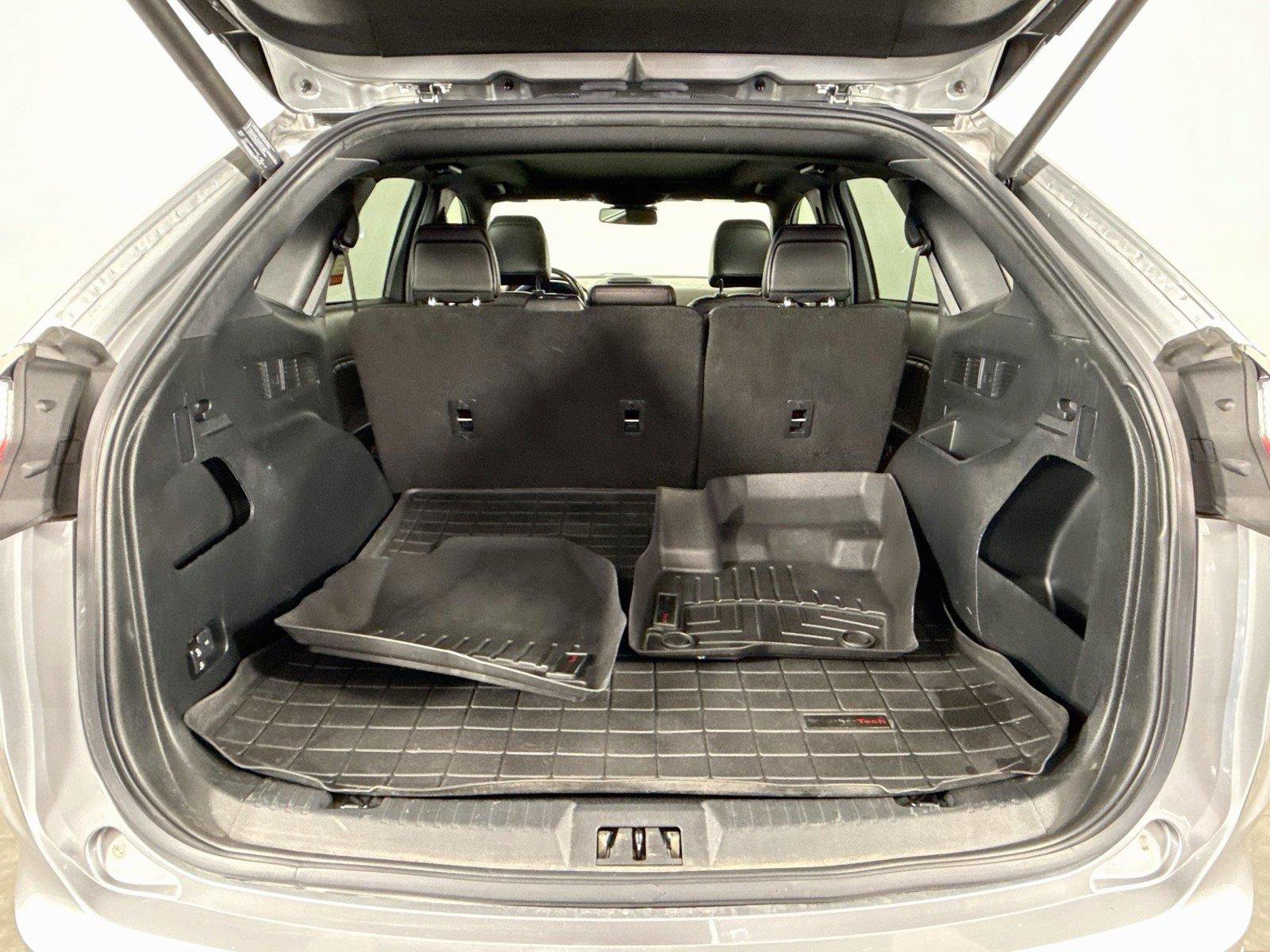 Used 2021 Ford Edge ST-Line FWD image 40
