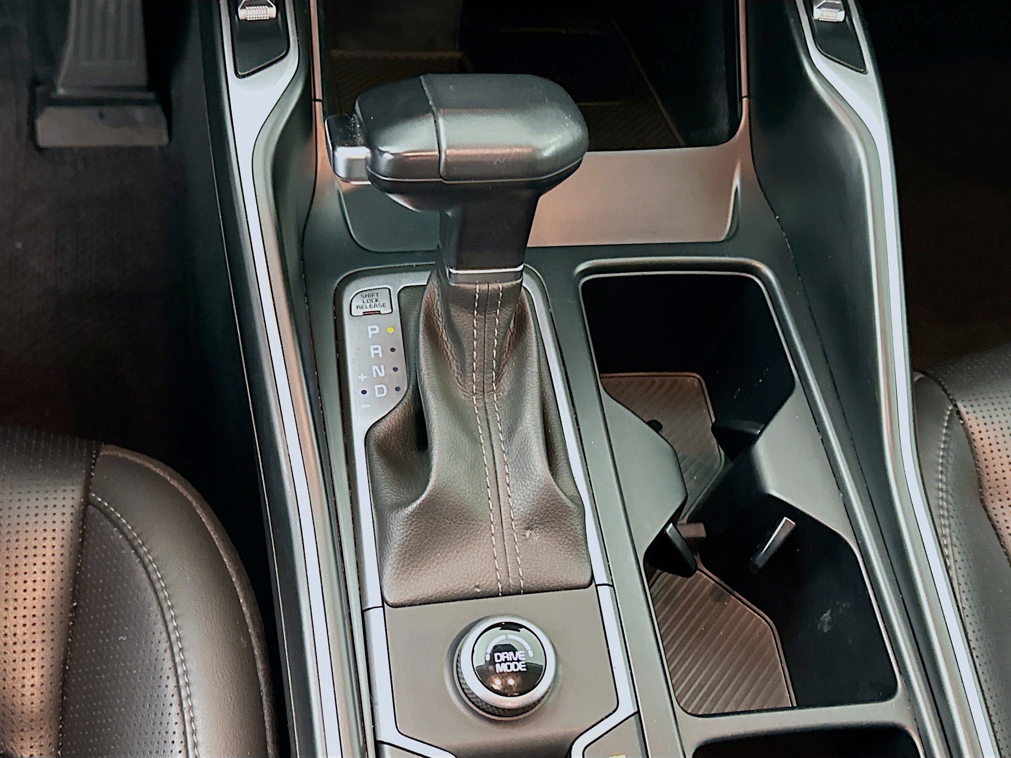 Used 2024 Kia Sorento S image 25