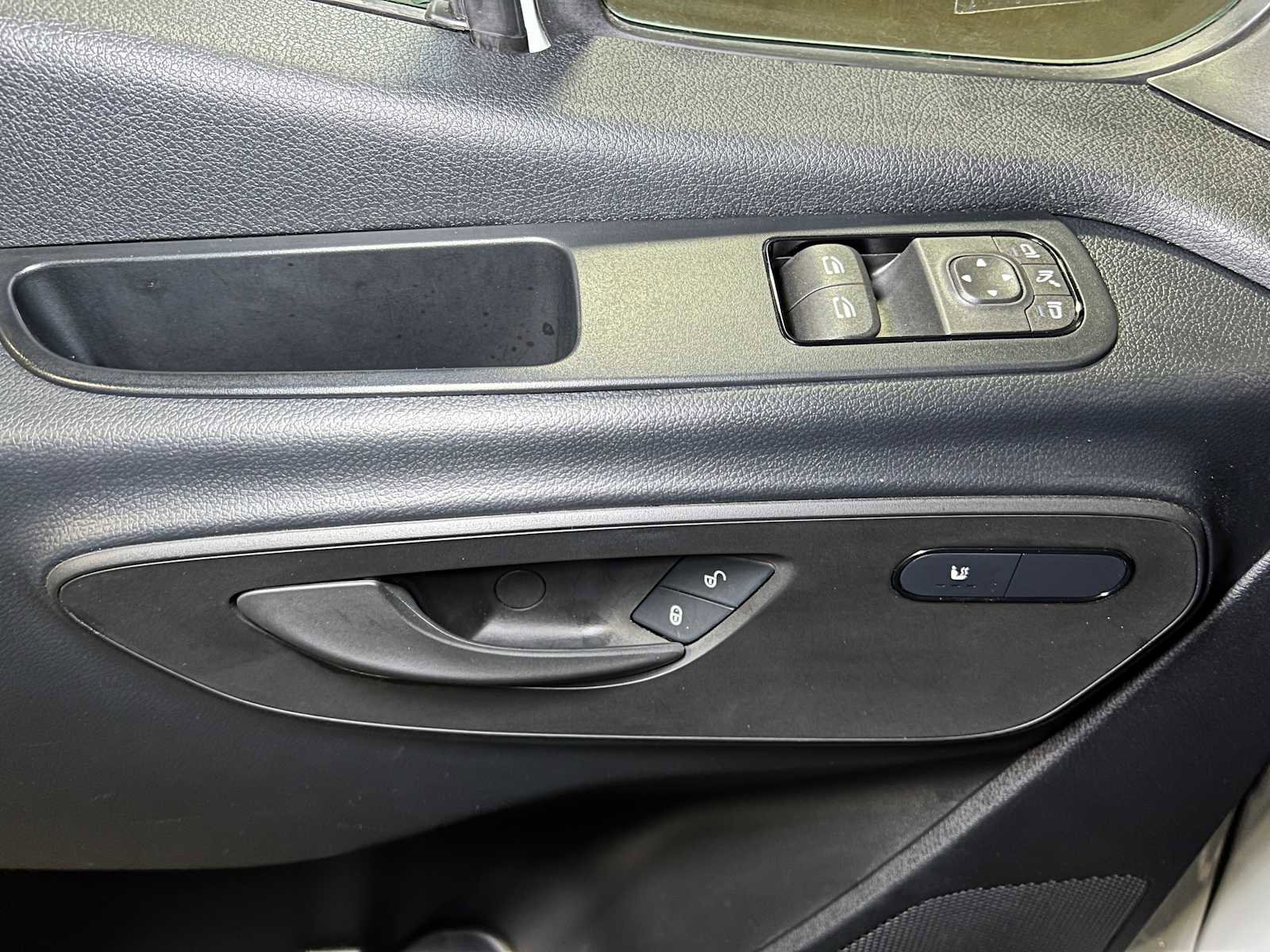 Used 2025 Mercedes-Benz Sprinter 2500 image 22