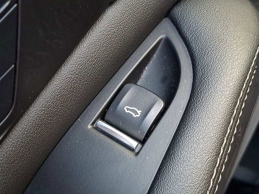 Used 2024 BMW X5 xDrive40i w/ Premium Package image 25