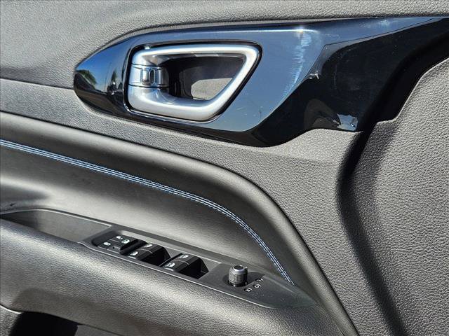Used 2026 Jeep Compass Latitude AWD/4WD image 11