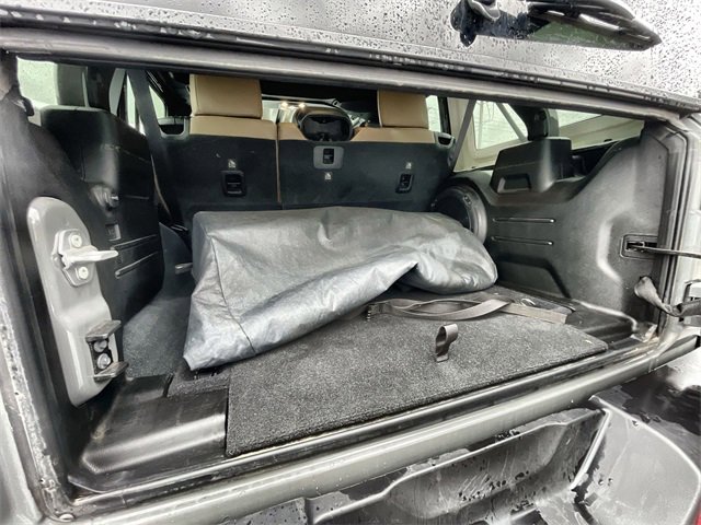 Used 2022 Jeep Wrangler Unlimited Rubicon w/ Cold Weather Group image 26